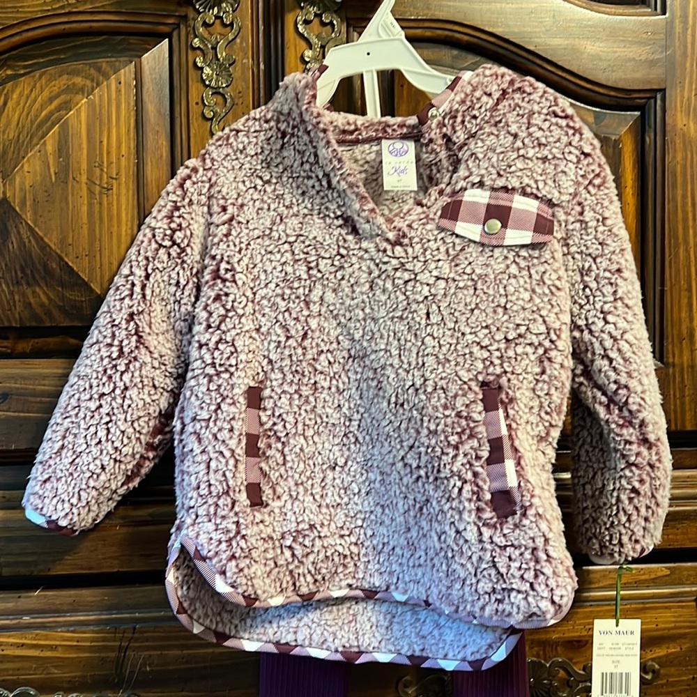 NWT 3T Fleece Outfit